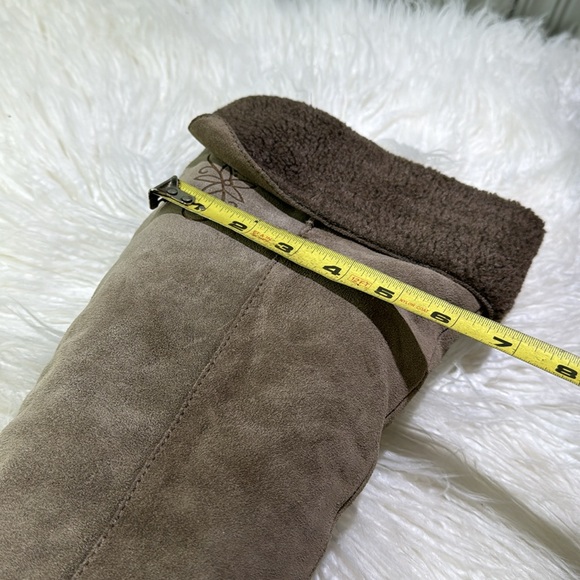 Nine West vintage tall boots - Picture 7 of 9